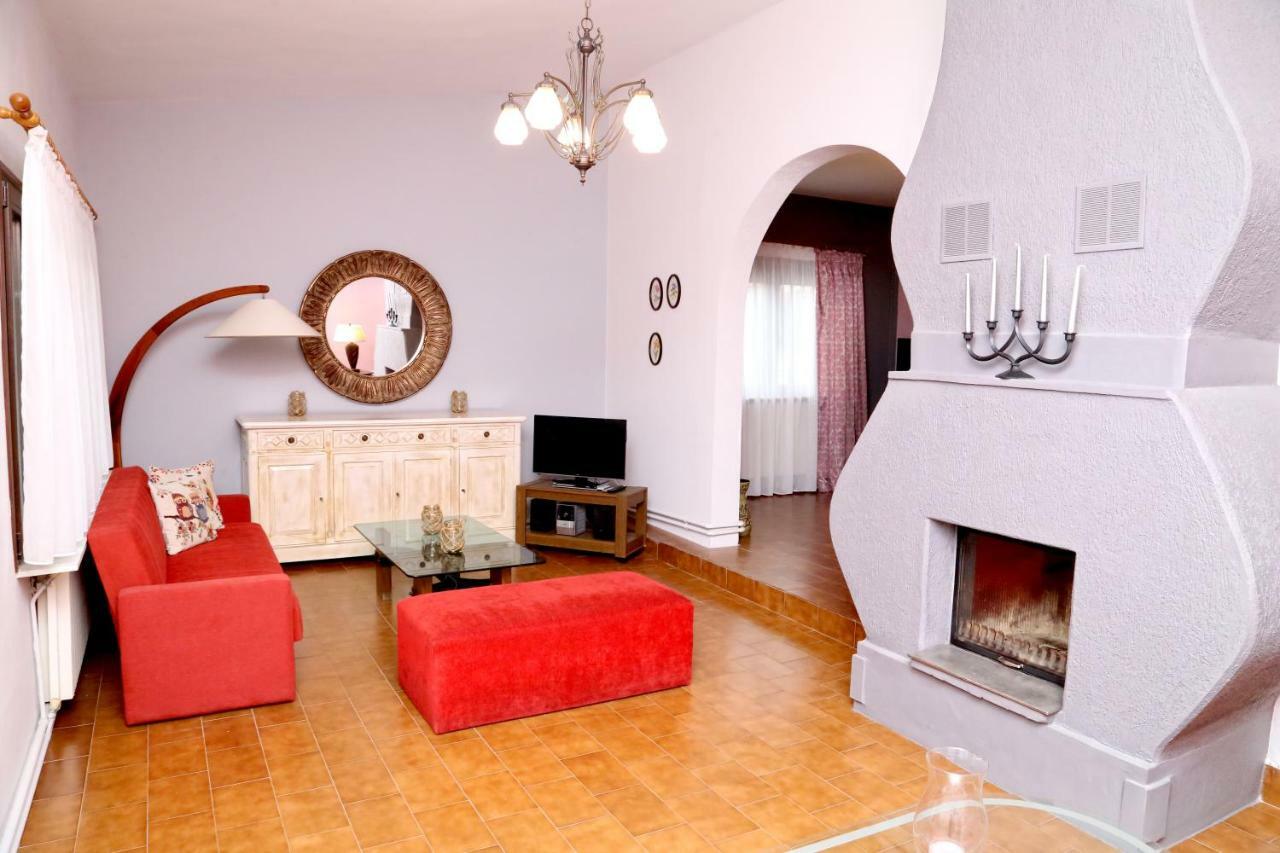 Villa Christie Keramoti  Luaran gambar